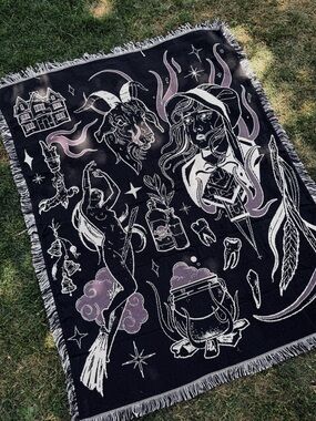 Mystic Witch Tarot Tapestry Blanket - Black & Lavender